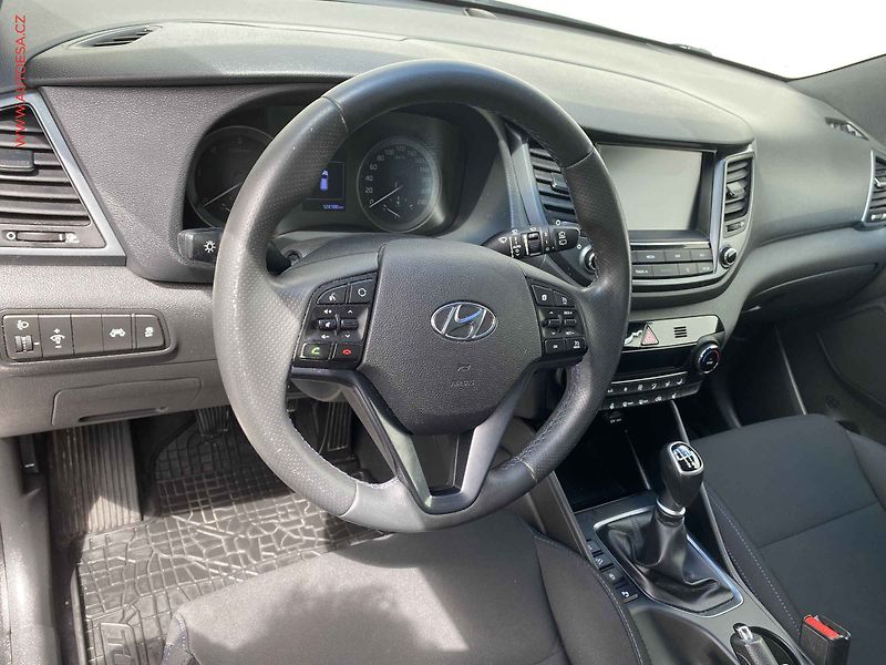 Hyundai Tucson (2018) 1.7 CRDi, ČR, Go!, navi - fotka 13 z 20