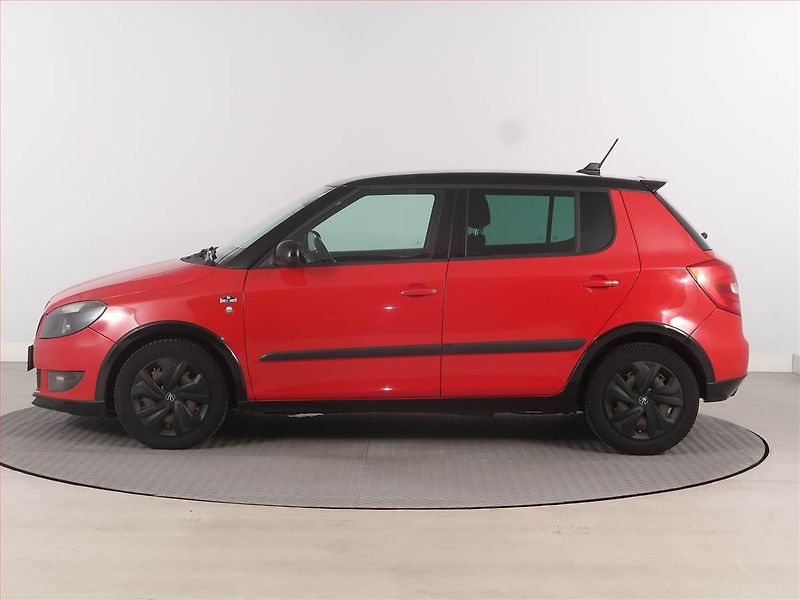 Škoda Fabia (2011) Monte Carlo 1.2 TSI, Navi - fotka 3 z 15