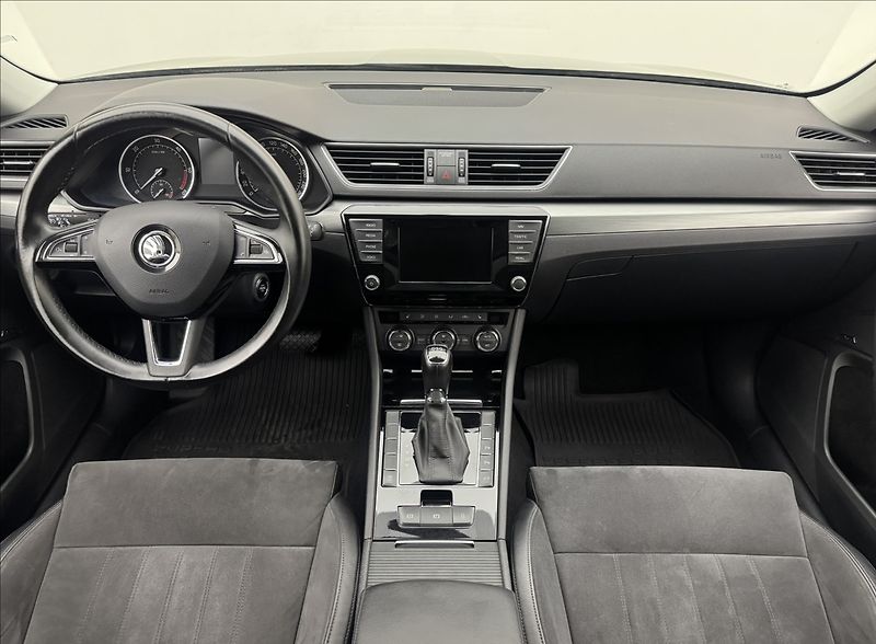 Škoda Superb 2,0 DSG STYLE+ CANTON DPH ČR - fotka 7 z 38