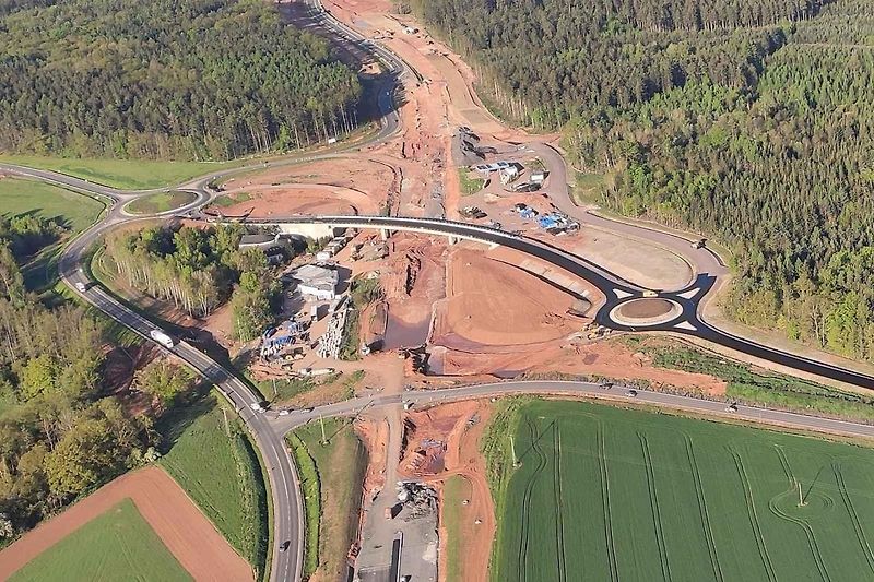 Otevření nového mostu na takzvané jesenické křižovatce. Pátek 16. května 2025.