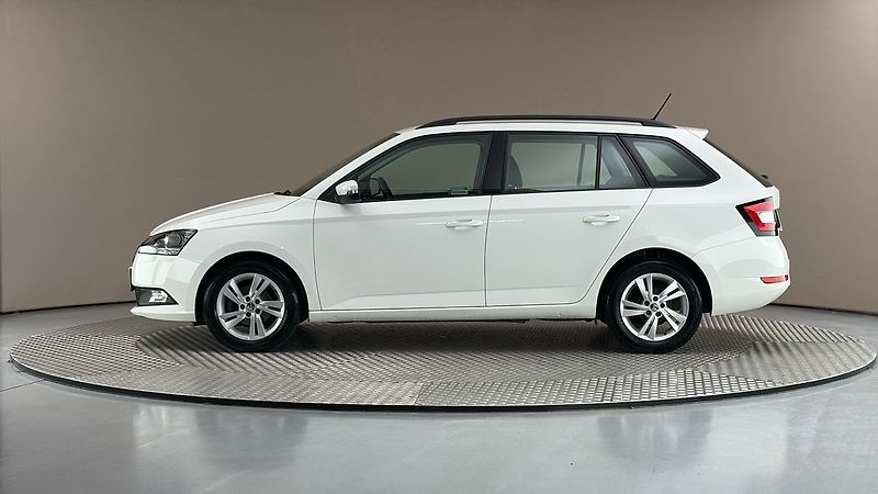 Škoda Fabia 1.0 TSI Ambition Combi - fotka 4 z 25