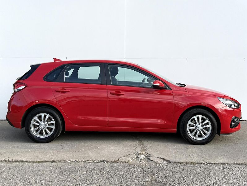 Hyundai i30 1.5 DPi 81kW Smart - fotka 3 z 17