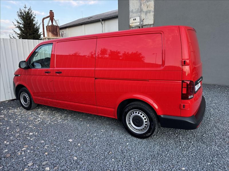 Volkswagen Transporter 2,0 TDI DSG LONG DPH 1.maj ČR - fotka 11 z 50