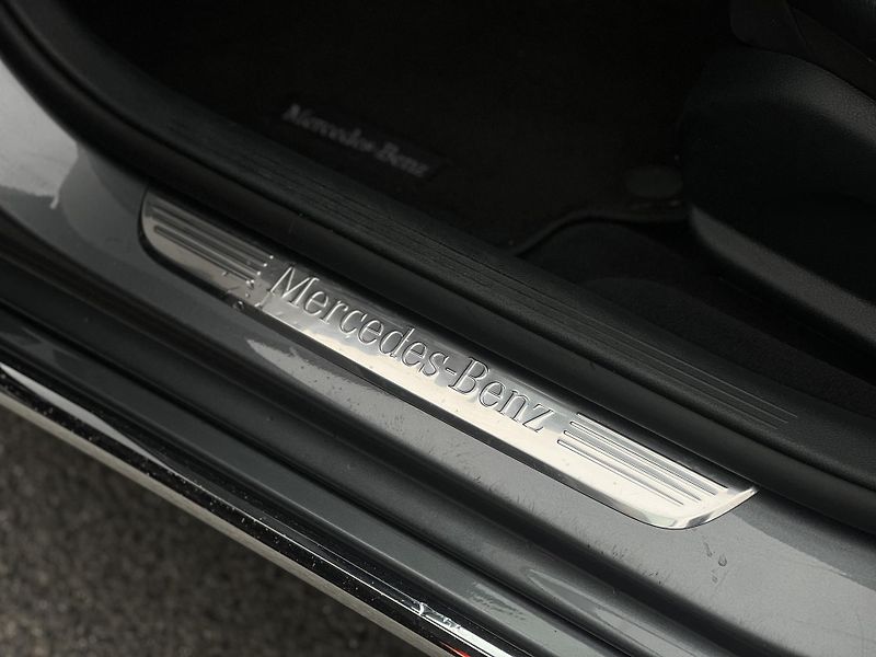 Mercedes-Benz Třídy E (2017)  E-Class 350d 4MATIC BURMESTER - fotka 25 z 30