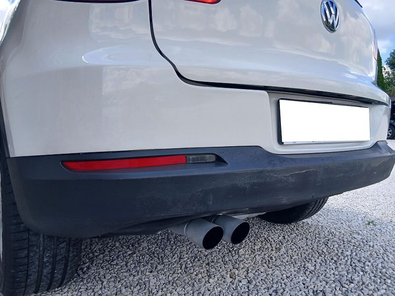 Volkswagen Tiguan 2.0 TSi 4x4 - fotka 35 z 36