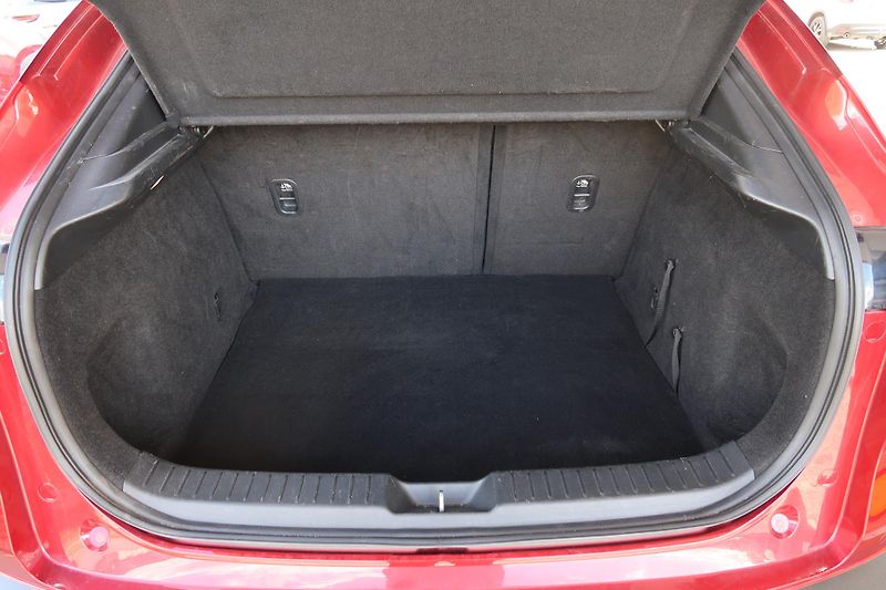 Mazda CX-30 (2019) 2,0 G122 AT Plus ČR, servis. - fotka 17 z 33