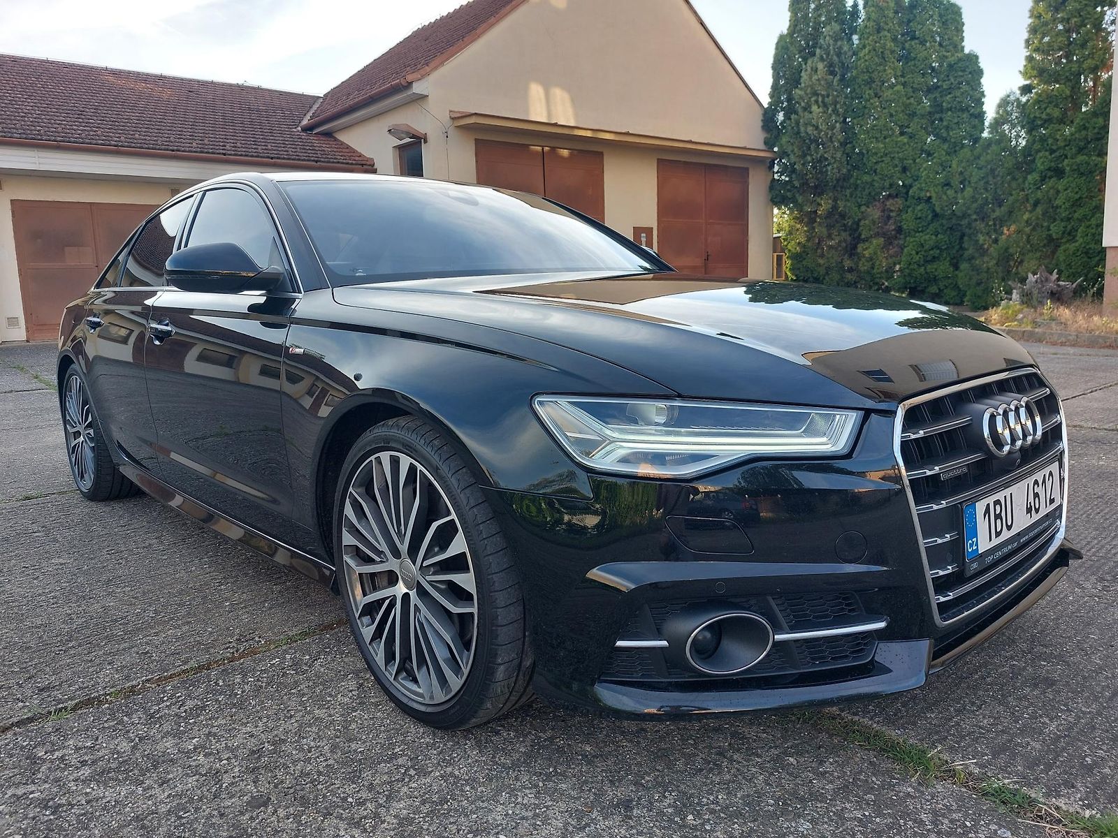 Audi A6 3,0 biTDi 235kw TOP VÝBAVA !!!