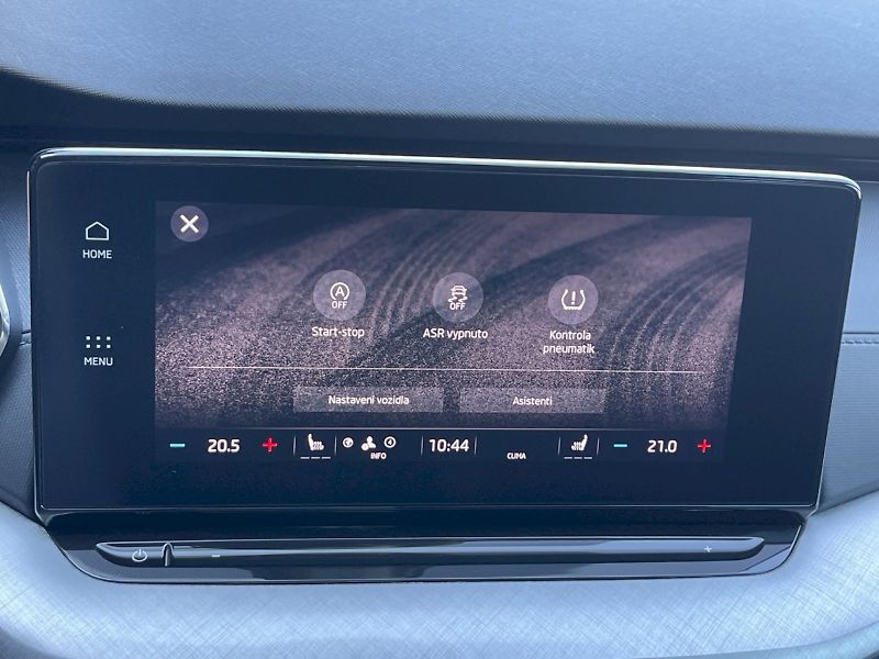 Škoda Octavia (2023) 2.0 TDI 110kW DSG Estate Ambit - fotka 22 z 35