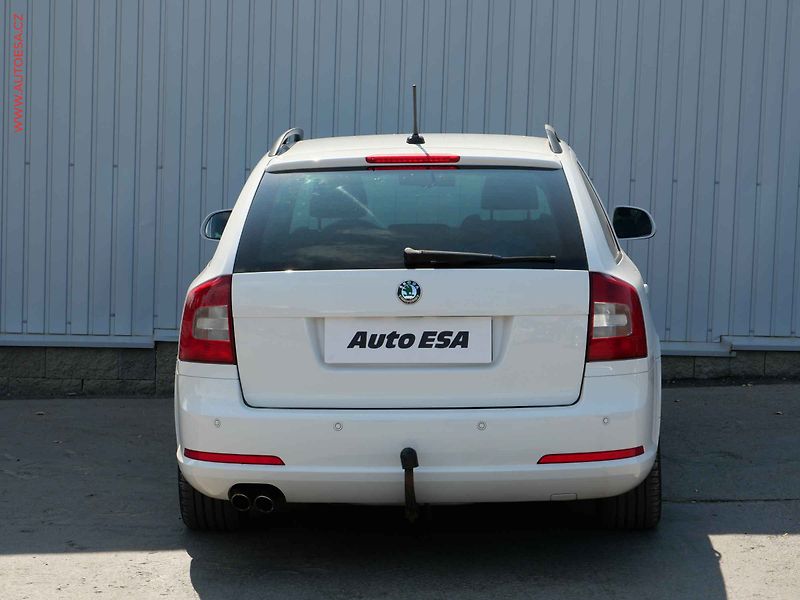 Škoda Octavia (2012) 2.0 TDi, Bixen, AC - fotka 5 z 17