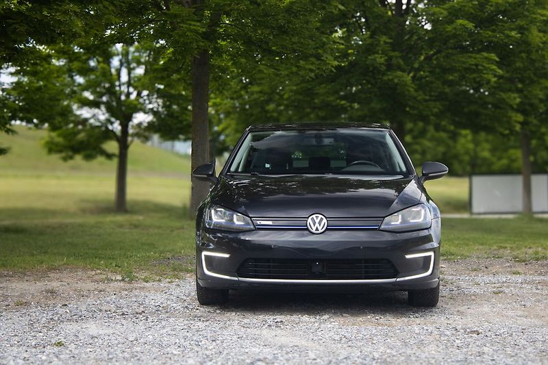 Volkswagen e-Golf eGolf, nová STK, 100% stav. - fotka 2 z 46