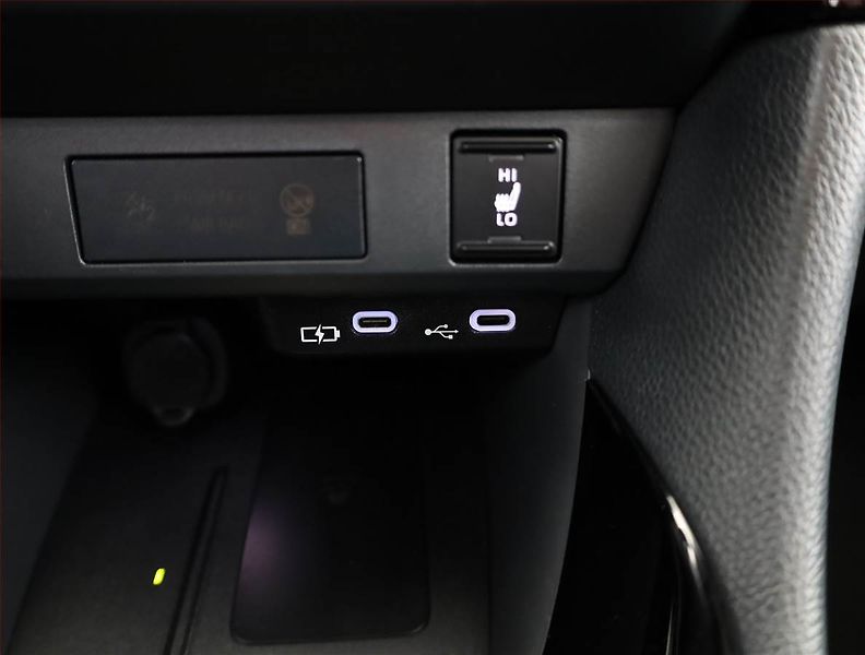 Toyota Yaris (2025) 1.5 VVT-i, ČR,1.maj - fotka 12 z 21