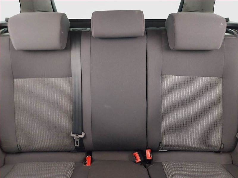 Volkswagen Golf (2009) 1.9 TDI, po STK, levný provoz - fotka 10 z 16