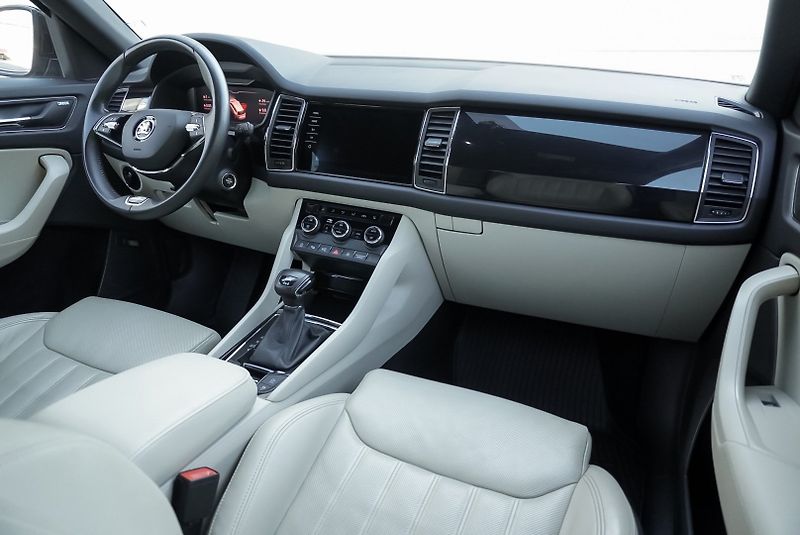 Škoda Kodiaq 2.0 TDi 147kW L&K - fotka 15 z 47