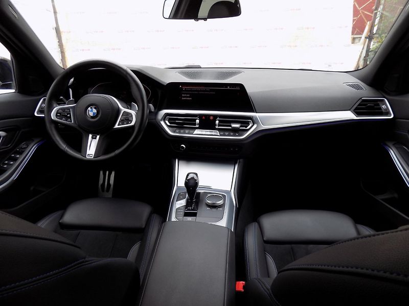 BMW Řada 3 (2020) 320d/xDrive/M-Sport/Full-LED/ - fotka 19 z 47