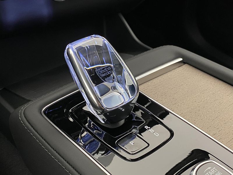 Volvo XC90 (2026) T8 AWD RECHARGE BRIGHT PLUS 7m - fotka 39 z 70