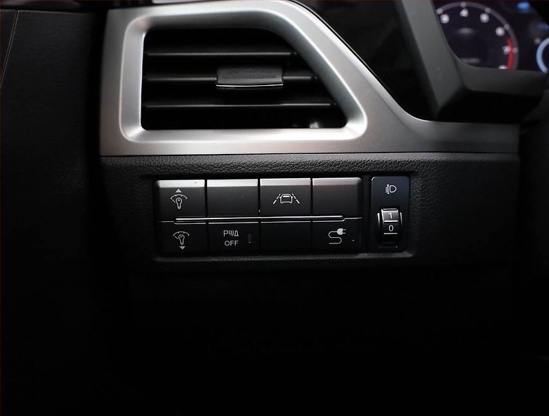 SsangYong Korando (2022) 1.5 T-GDI, Serv.kniha - fotka 19 z 21