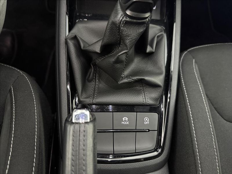 Škoda Scala 1,0   TSI 85kW,SERVISKA,1. MAJ - fotka 21 z 26