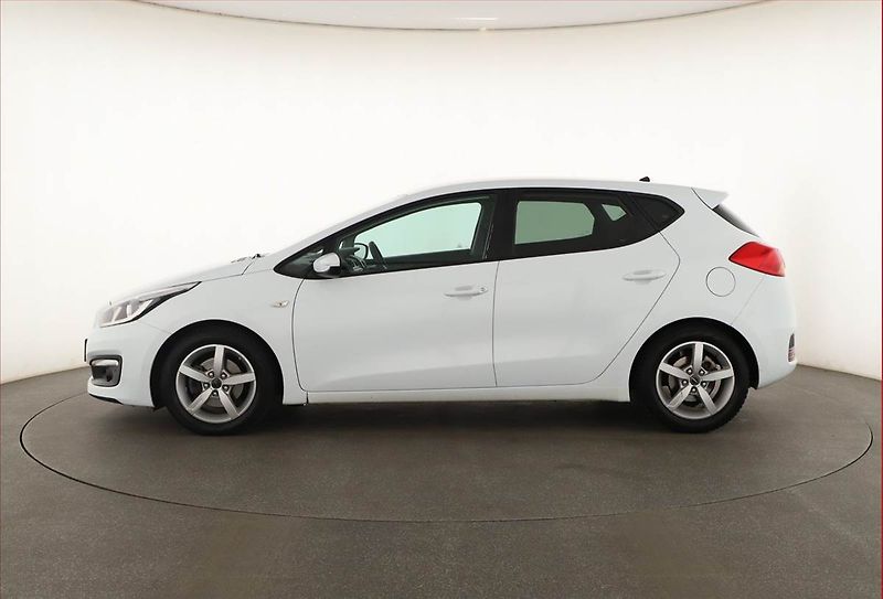 Kia Ceed (2016) 1.4 CVVT - fotka 3 z 14