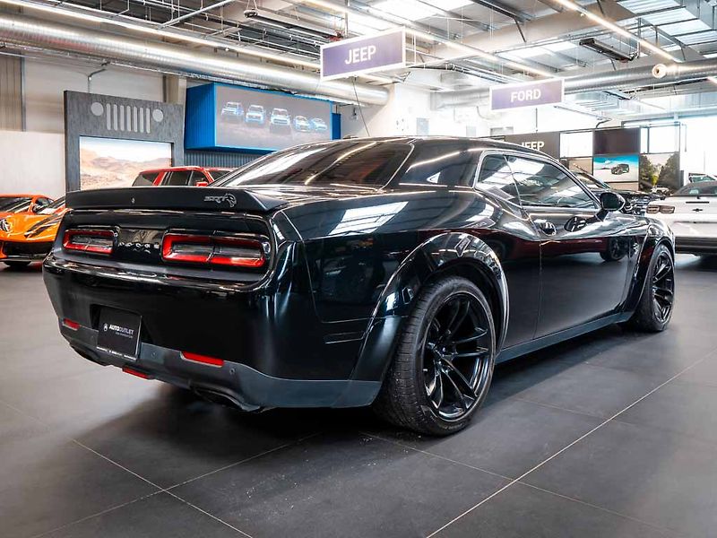 Dodge Challenger (2021) 6.2 SRT Hellcat Widebody 717HP - fotka 6 z 32