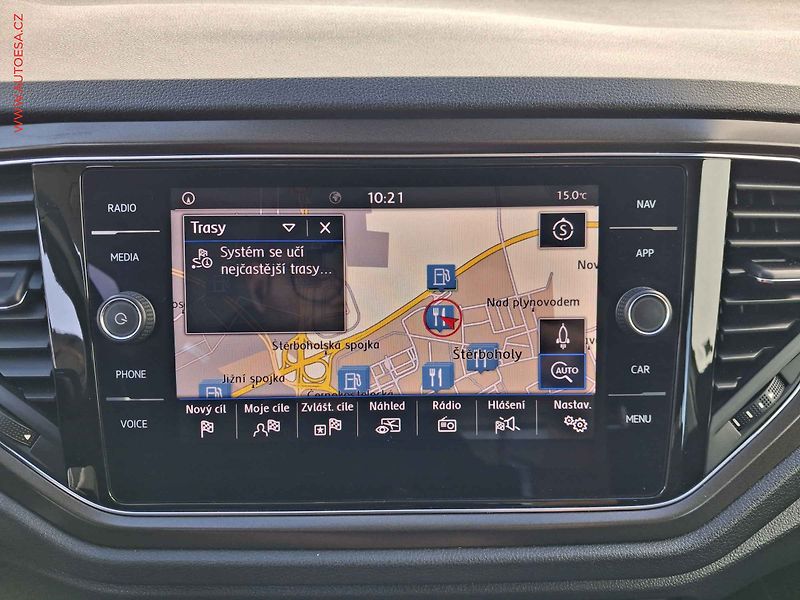Volkswagen T-Roc (2019) 1.5 TSi, 1.maj,ČR - fotka 18 z 18