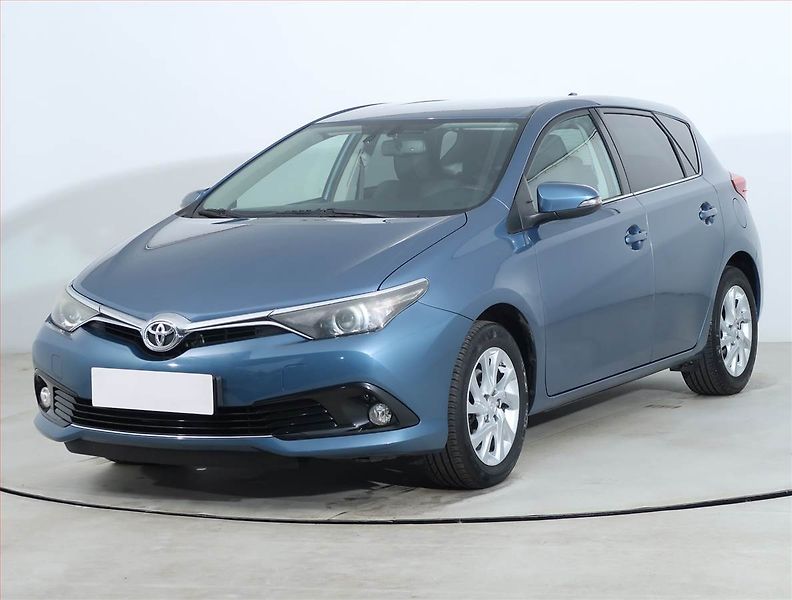 Toyota Auris (2016) 1.6 Valvematic, Serv.kniha - fotka 2 z 20