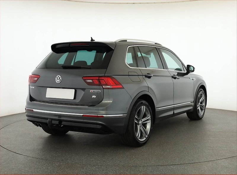 Volkswagen Tiguan (2019) R-Line 2.0 TDI - fotka 5 z 18