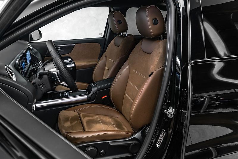 Mercedes-Benz GLA d 4Matic AMG, ZÁRUKA, CZ - fotka 12 z 22