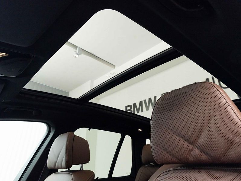 BMW X5 xDrive30d - fotka 22 z 23