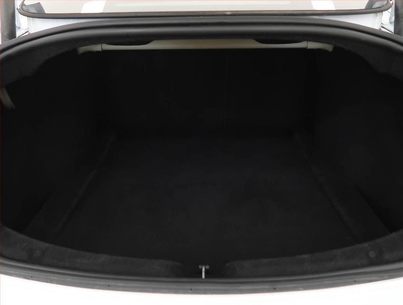 Tesla Model 3 (2025) Long Range RWD 79kWh, SoH 94% - fotka 13 z 27