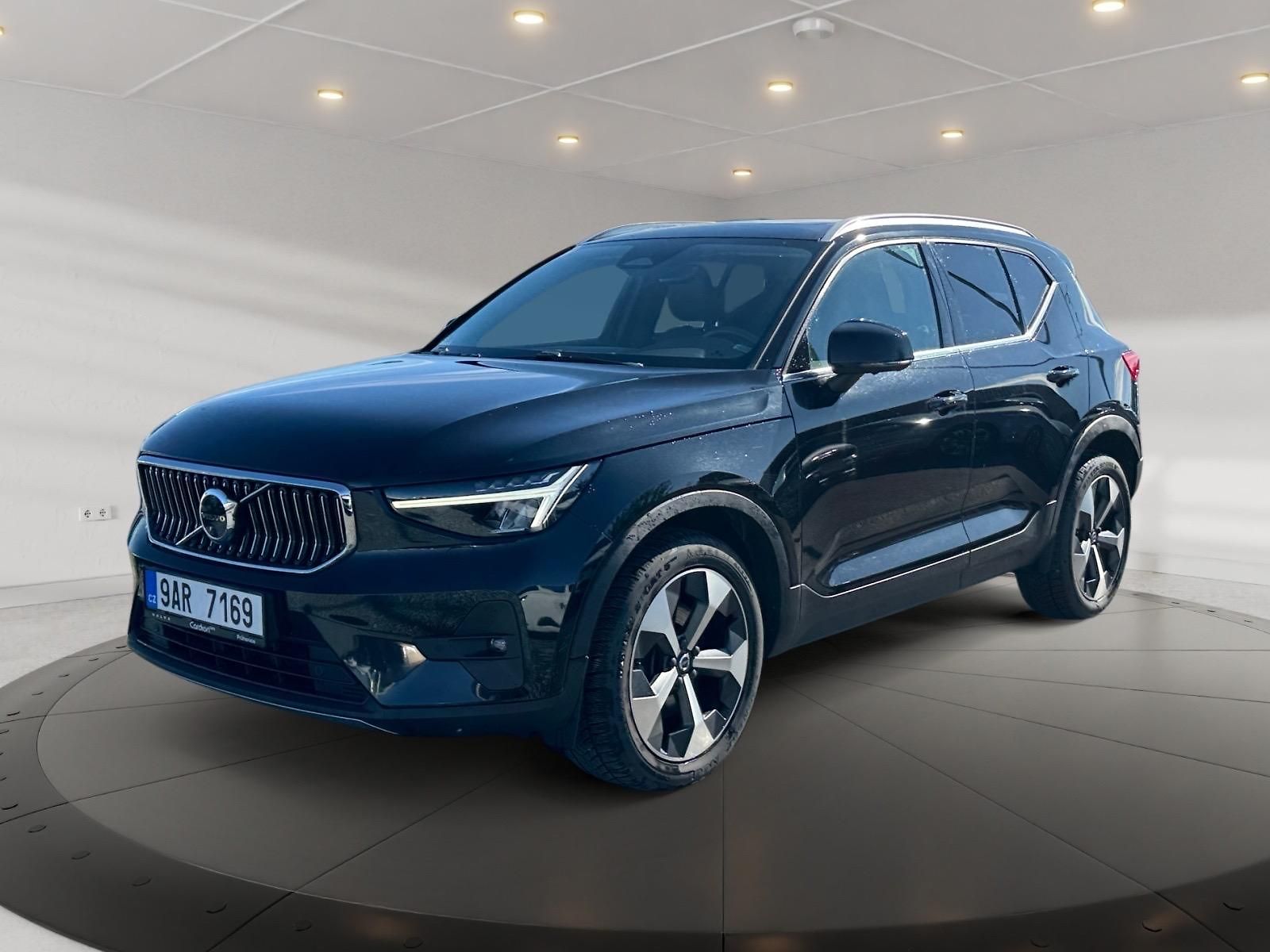 Volvo XC40 ULTIMATE BRIGHT B4 P 145kW AWD