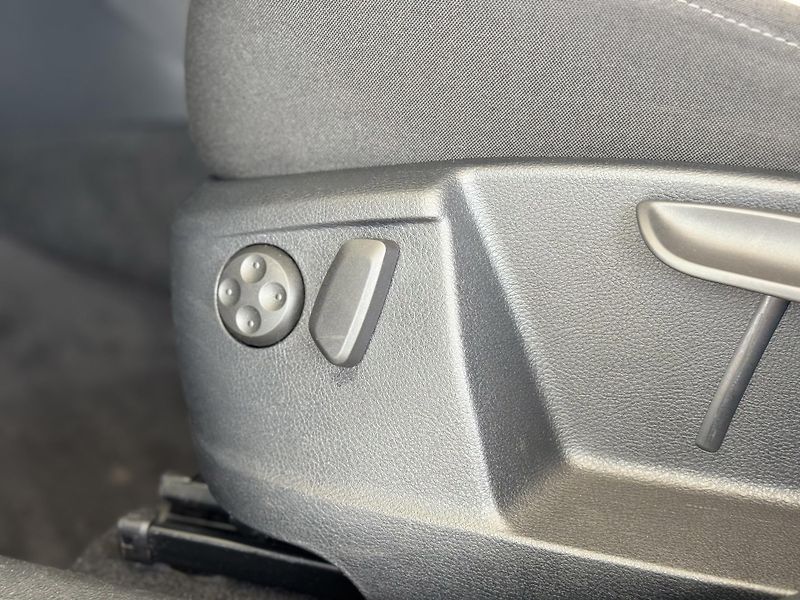 Volkswagen Sharan 2,0TDI 110kW*DSG*Tažné*DPH - fotka 34 z 40