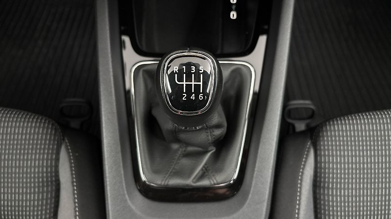 Škoda Octavia 1.5 TSI Ambition - fotka 22 z 25