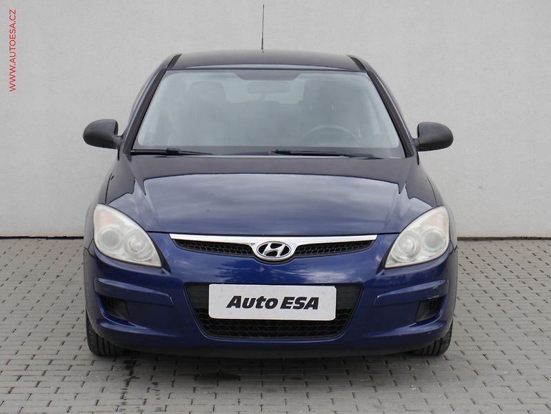 Hyundai i30 (2008) 1.4CVVT, ČR, AC, zmk.řazení - fotka 2 z 14