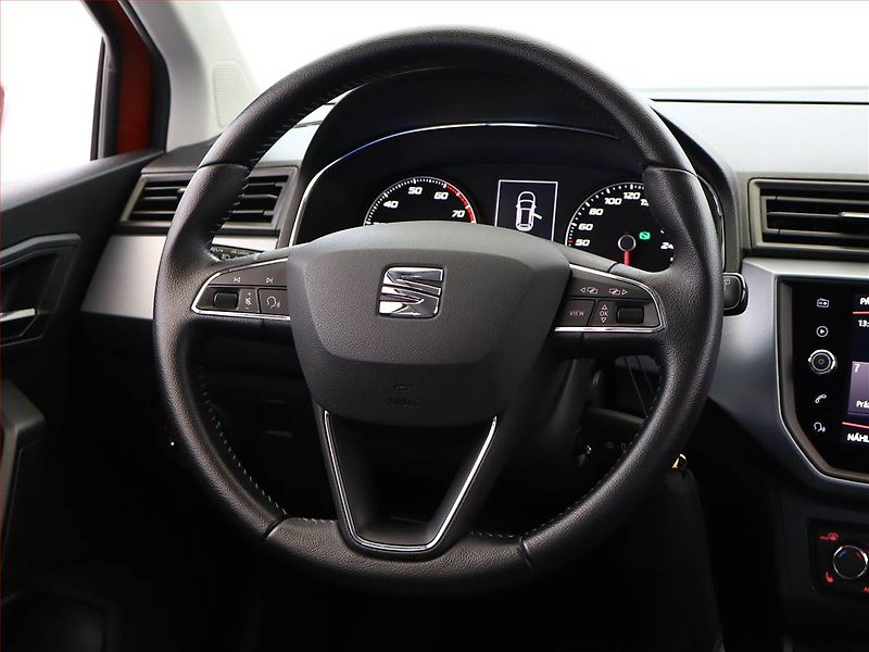 Seat Arona (2019) 1.0 TSI, Automat, Navi - fotka 14 z 19