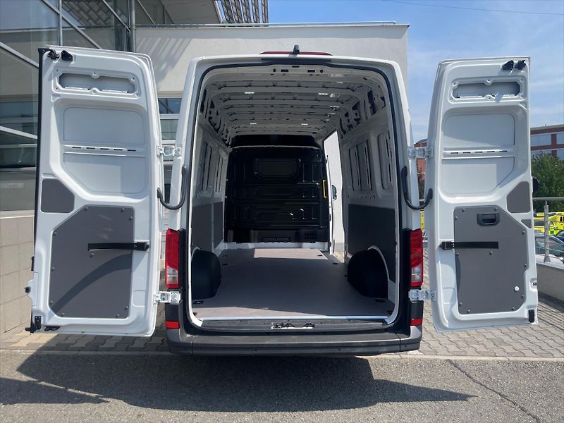 Volkswagen Crafter 35 130kW 8AU FWD DR - fotka 20 z 27
