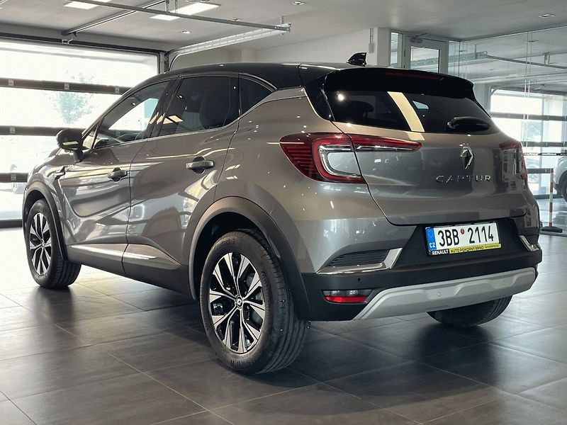 Renault Captur (2023) TECHNO 1,3TCe EDC - fotka 3 z 25