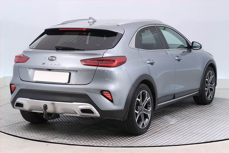 Kia XCeed (2019) 1.6 T-GDI, Automat, Serv.kniha - fotka 5 z 20