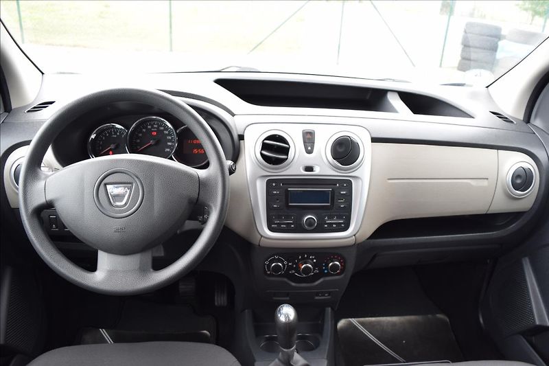 Dacia Dokker 1,2 i 85KW NÍZKÉ KM PO SERVISE - fotka 29 z 47