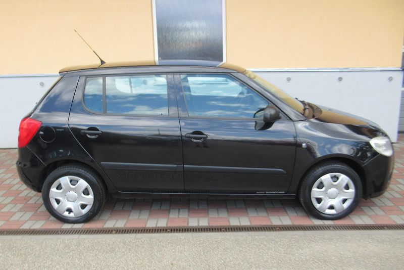 Škoda Fabia 1.2i KLIMA - fotka 3 z 32