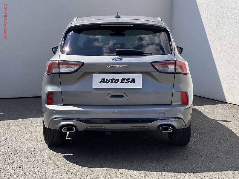 Ford Kuga (2021) 2.0 TDCi, Vignale, LED, navi - fotka 5 z 18