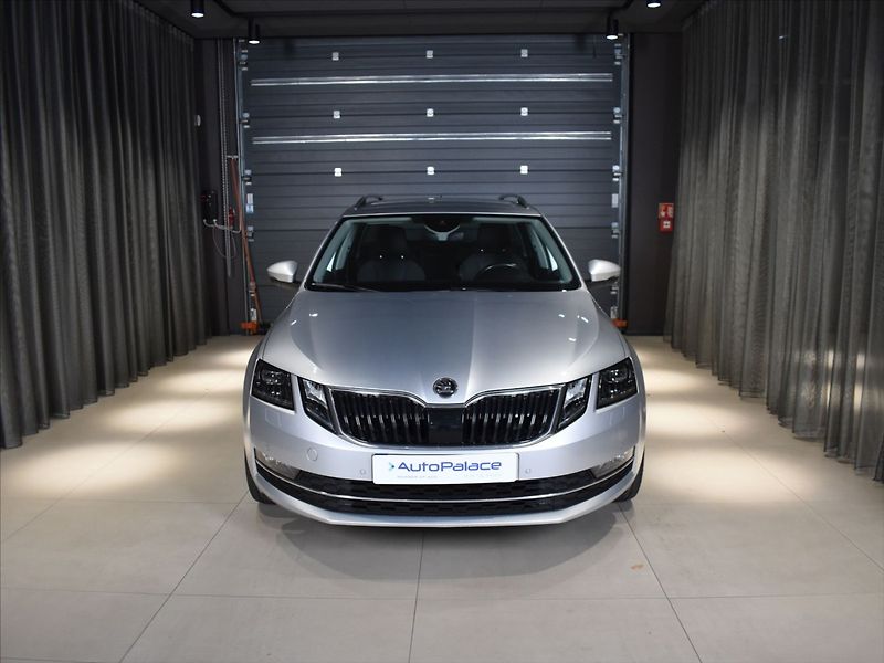Škoda Octavia 2,0 2,0TDi Style Tažné,Canton - fotka 6 z 21