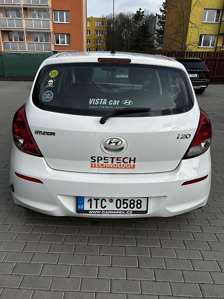 Hyundai i20 1.3 /63kW - fotka 4 z 16