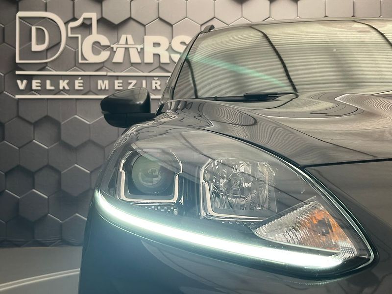 Ford Kuga 2.5 Duratec HEV 4x4 ST-LINE - fotka 48 z 66