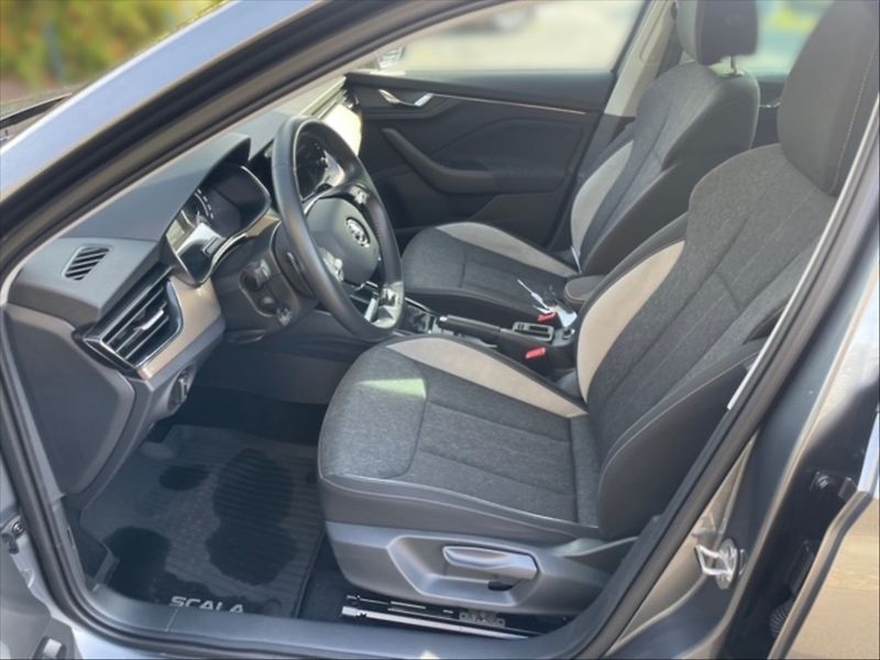 Škoda Scala 1,5 TSI 110 Style AT - fotka 7 z 11