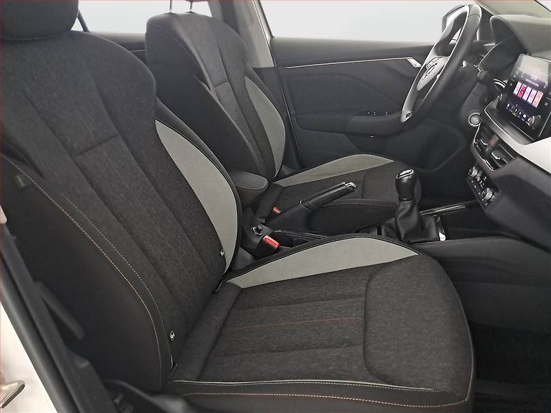 Škoda Scala (2023) Style 1.0 TSI, ČR,1.maj - fotka 9 z 16