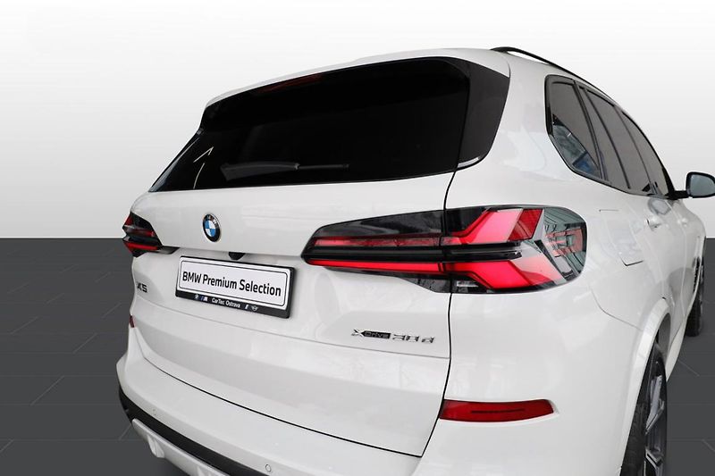 BMW X5 xDrive30d - fotka 19 z 28