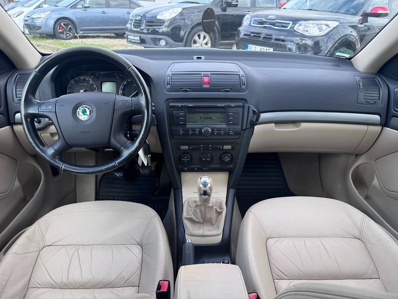 Škoda Octavia (2007) 1,9 TDI 77 KW ELEGANCE - fotka 24 z 48