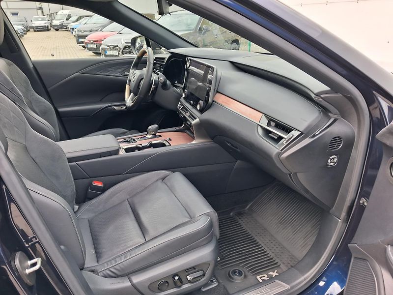 Lexus RX 350h 2,5 HSD e-CVT Luxury 4×4 E-FOU - fotka 21 z 27
