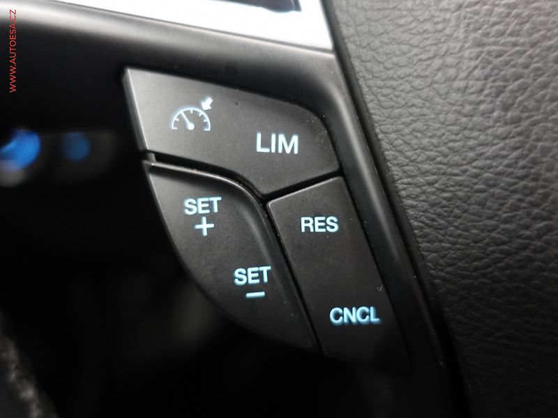 Ford Mondeo (2016) 1.5 EB, ČR, AC, tempo, park - fotka 17 z 24