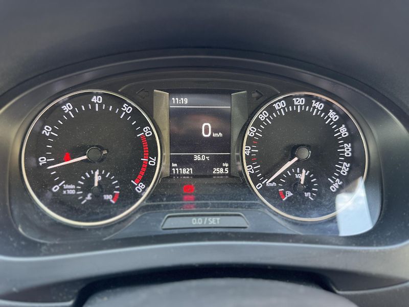 Škoda Rapid 1.2TSi digi klima, kamera, 6R - fotka 19 z 24